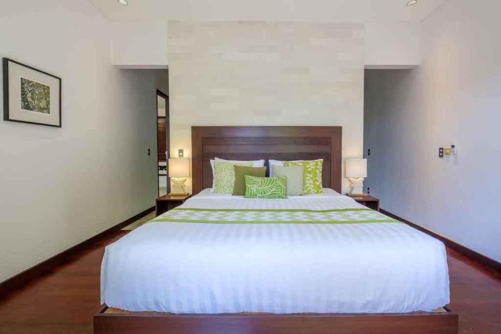 Kejora Beachfront Estate Sanur -Stunning Villa Eleven المظهر الخارجي الصورة