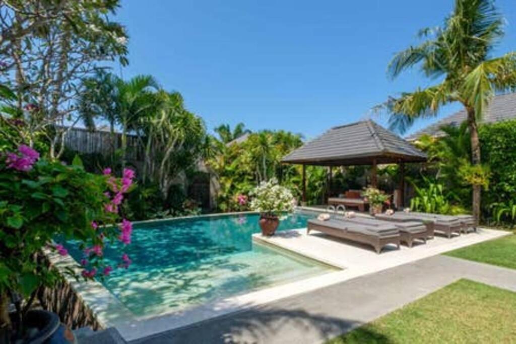 Kejora Beachfront Estate Sanur -Stunning Villa Eleven المظهر الخارجي الصورة