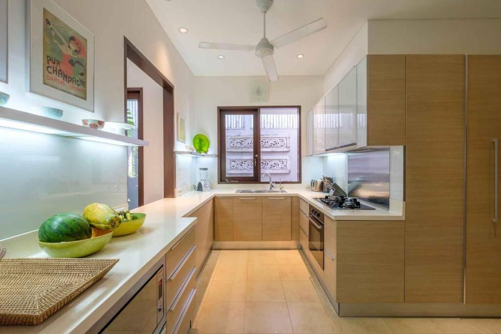 Kejora Beachfront Estate Sanur -Stunning Villa Eleven المظهر الخارجي الصورة