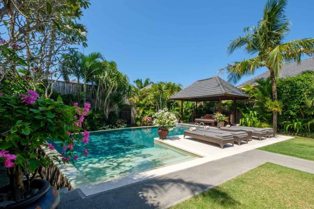 Kejora Beachfront Estate Sanur -Stunning Villa Eleven المظهر الخارجي الصورة